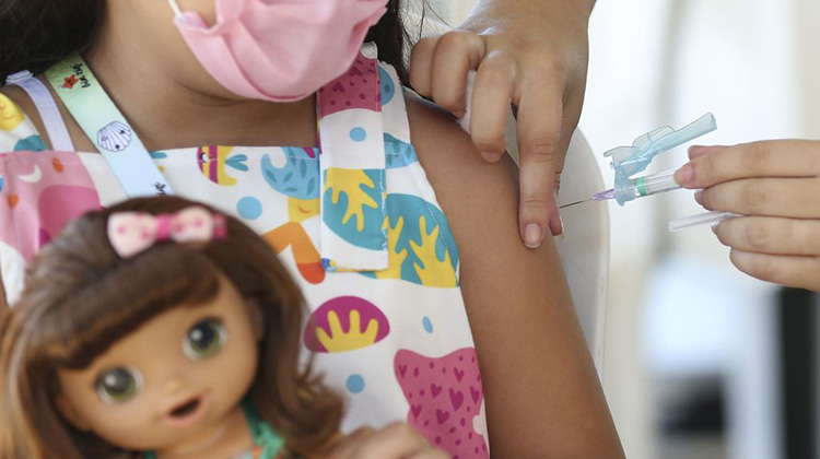 Cotia inicia a vacinação  contra a Covid-19 para  crianças  de 5 a 11 anos, com comorbidades