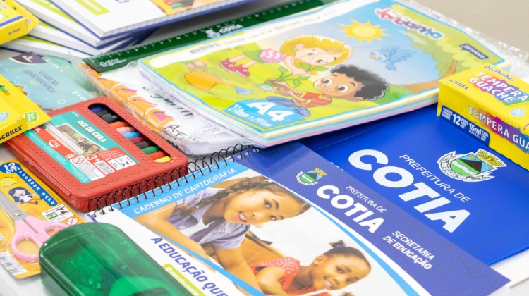 Prefeitura de Cotia inicia a entrega do material escolar na segunda-feira (19/02)