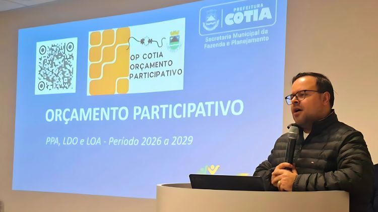 Granja Viana lota auditório em audiência do Orçamento Participativo