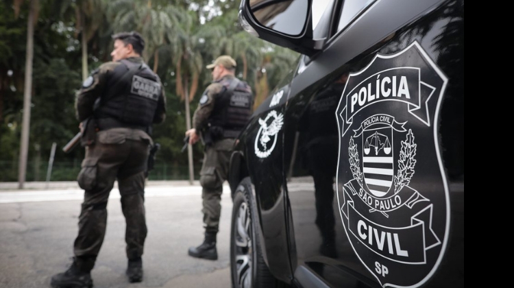 Polícia de SP detém 49 pessoas por rinhas de aves e maus-tratos