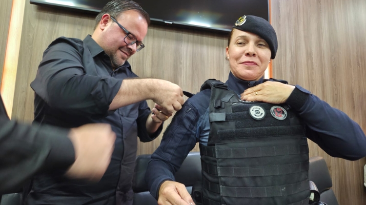 Pela primeira vez, mulher assume o comando da Guarda Civil Municipal de Cotia