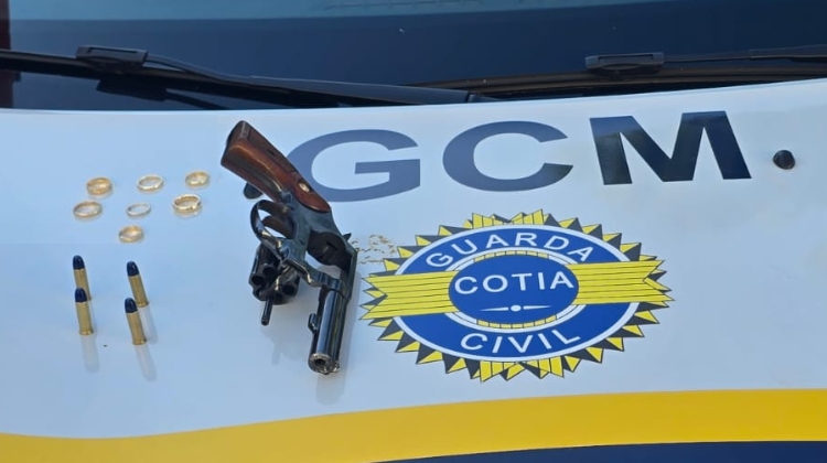 Suspeito de roubar alianças e correntes de ouro é preso pela GCM após perseguição na Raposo Tavares