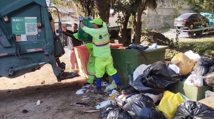 Prefeitura mantém operação emergencial durante greve dos coletores em Cotia