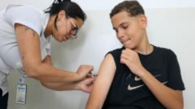 Carapicuíba realiza Dia D de Multivacinação neste sábado, dia 22, em cinco unidades de saúde