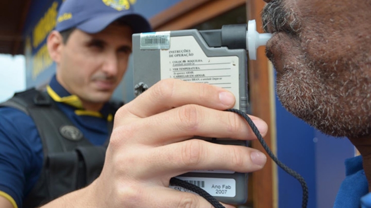 Bafômetro deu positivo? Nova regra prevê reteste