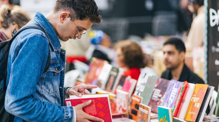FLIPEI, reconhecida feira literária latino americana acontece na OCA em Carapicuíba 